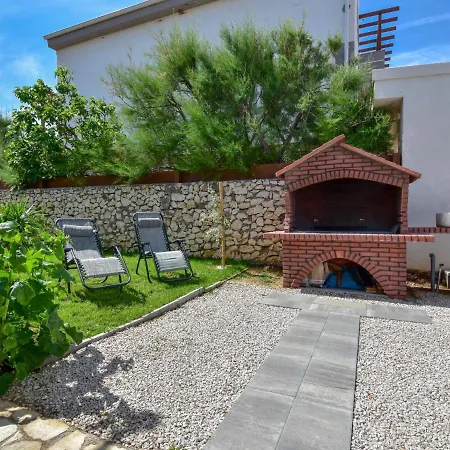 Opera By Interhome *