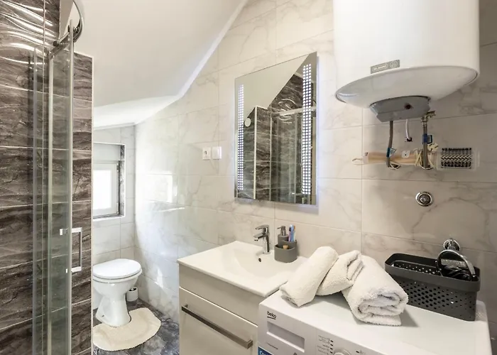 Opera By Interhome