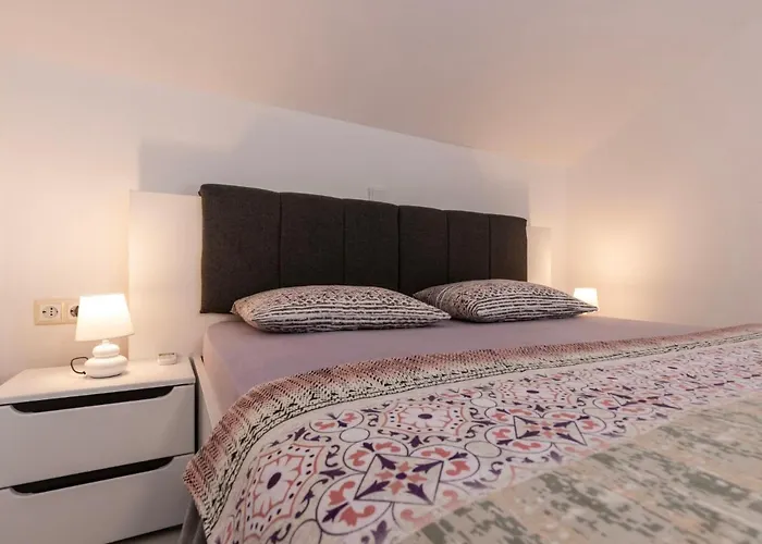 Сasa de vacaciones Opera By Interhome *