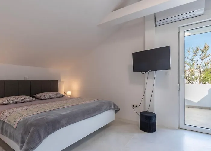 Opera By Interhome Tatil Evi