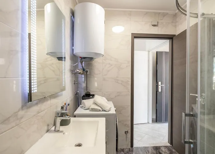 Opera By Interhome Сasa de vacaciones *