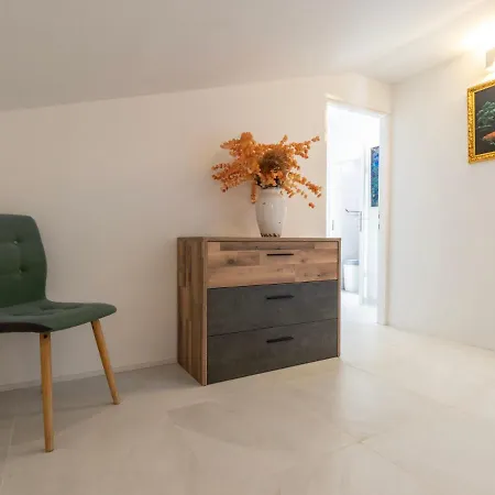 Holiday home Opera By Interhome