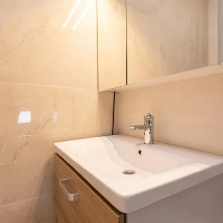 Opera By Interhome Tatil Evi *