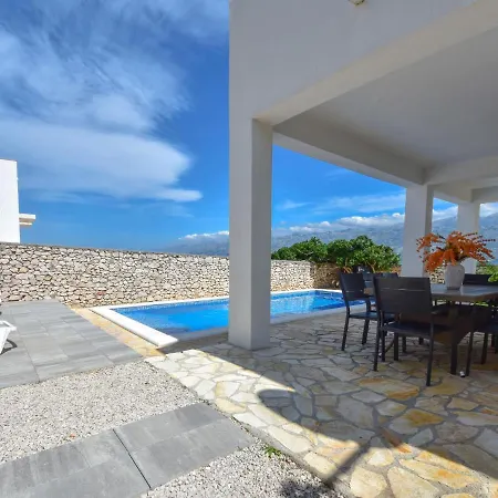 Opera By Interhome Tatil Evi *