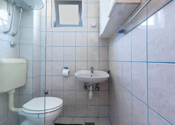 Opera By Interhome *