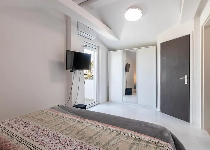 Opera By Interhome Ražanac