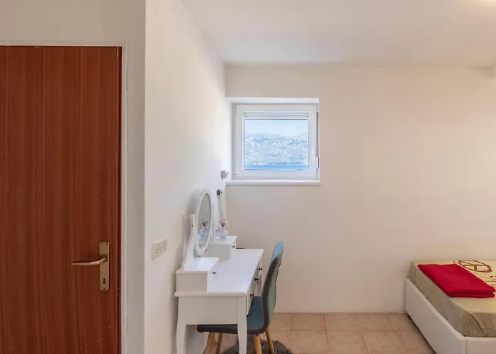 Opera By Interhome * Ražanac